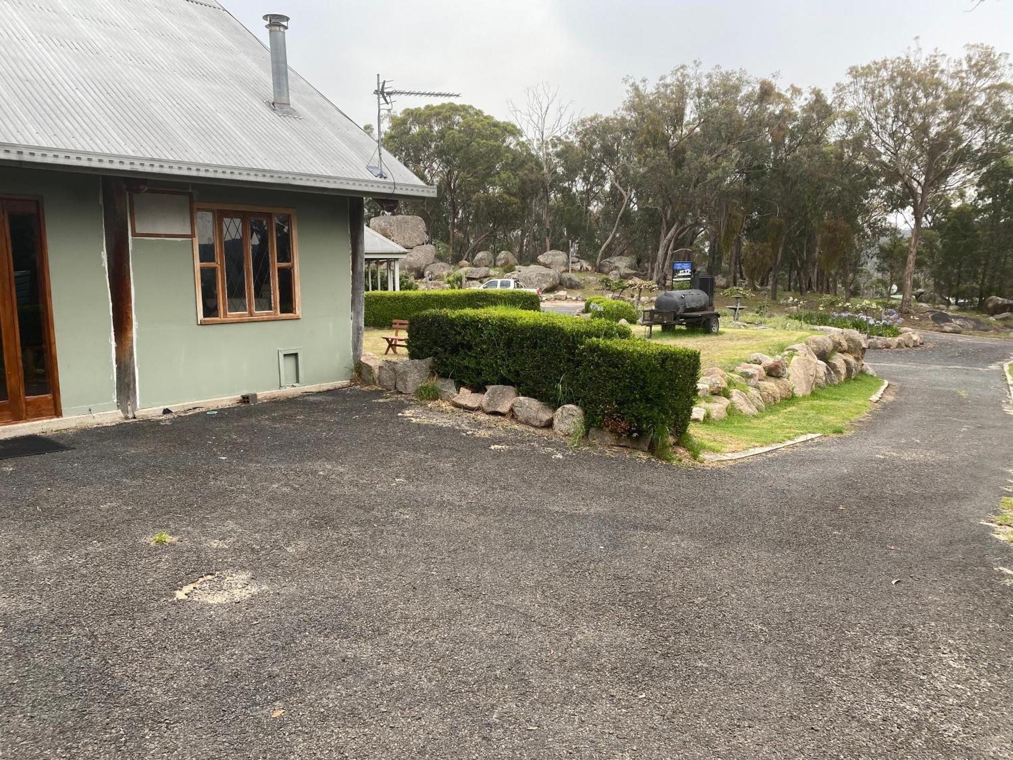 Girraween Country Inn Ballandean Exterior photo